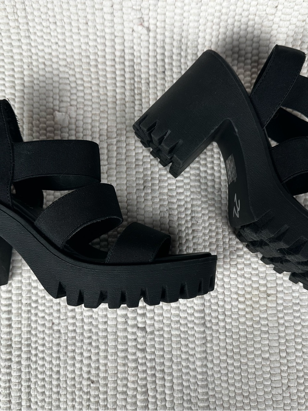 Women's Black Platform Strappy Sandals